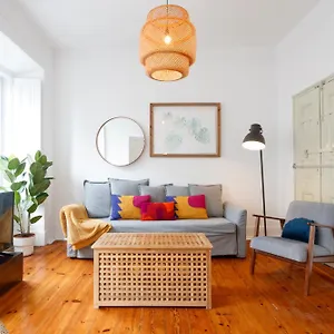 https://mishas-place-at-marques-de-pombal.hotels-lisbon-portugal.com